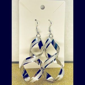 New Elegant Silver sparkle Dangle Earrings
